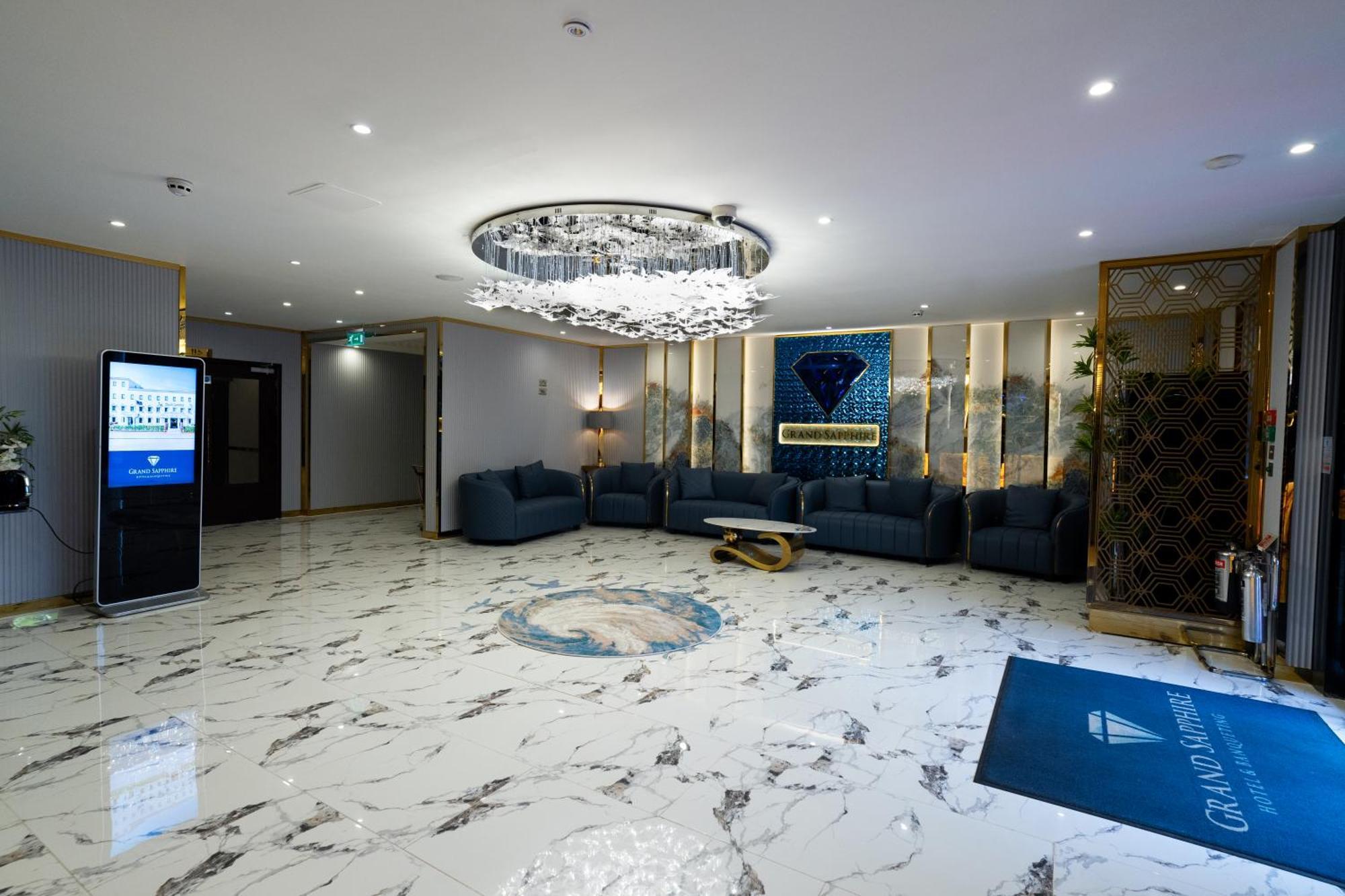 Grand Sapphire Hotel&Banqueting Croydon Eksteriør billede