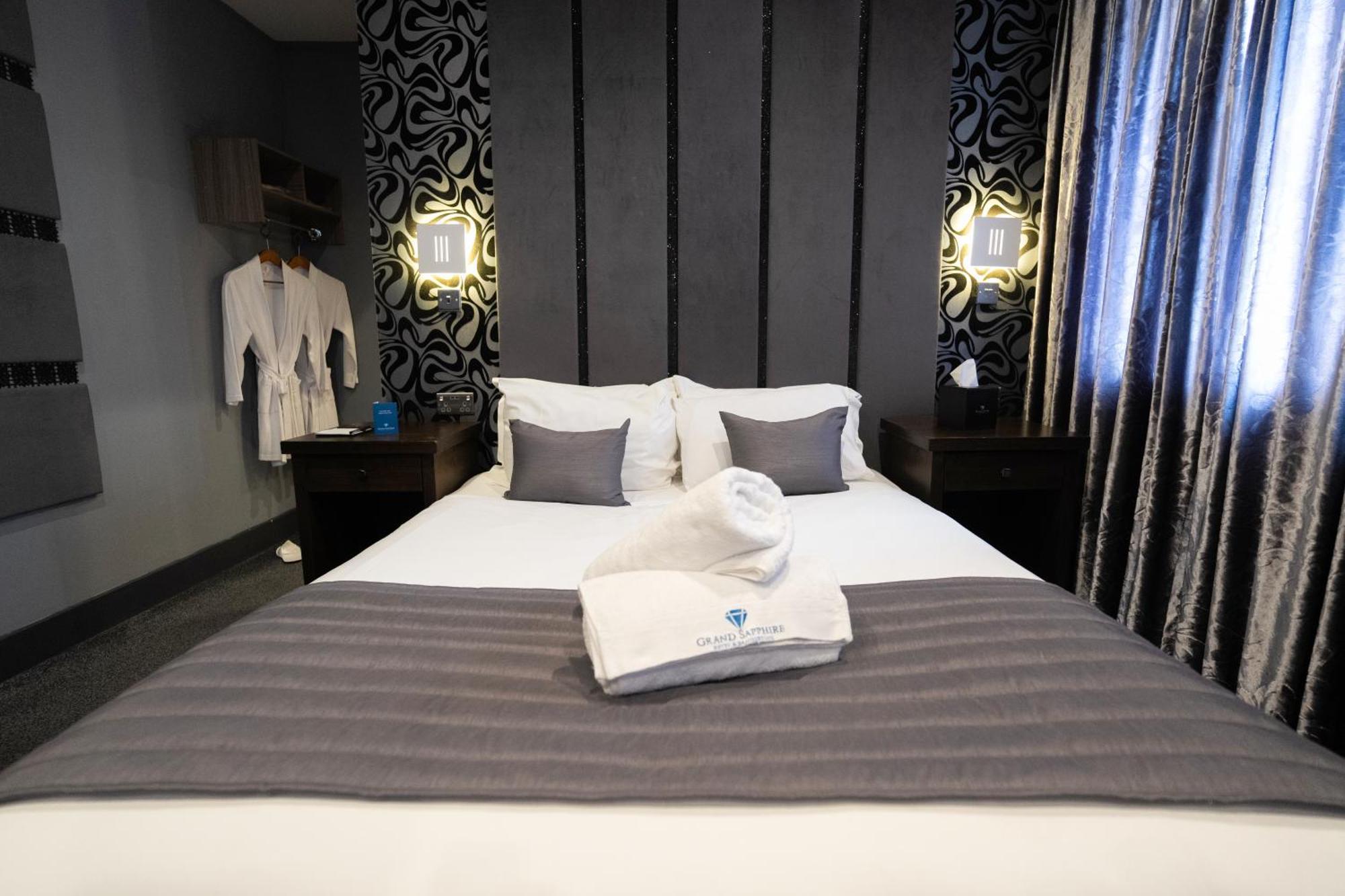 Grand Sapphire Hotel&Banqueting Croydon Eksteriør billede