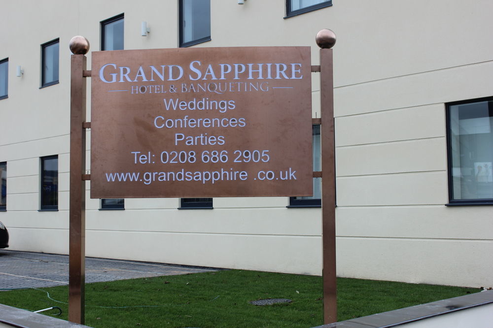 Grand Sapphire Hotel&Banqueting Croydon Eksteriør billede