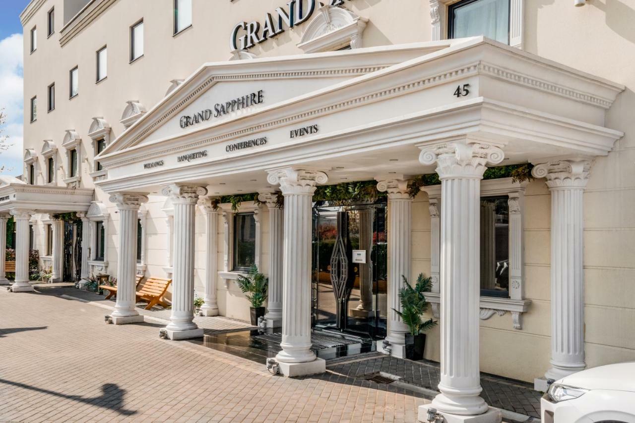 Grand Sapphire Hotel&Banqueting Croydon Eksteriør billede