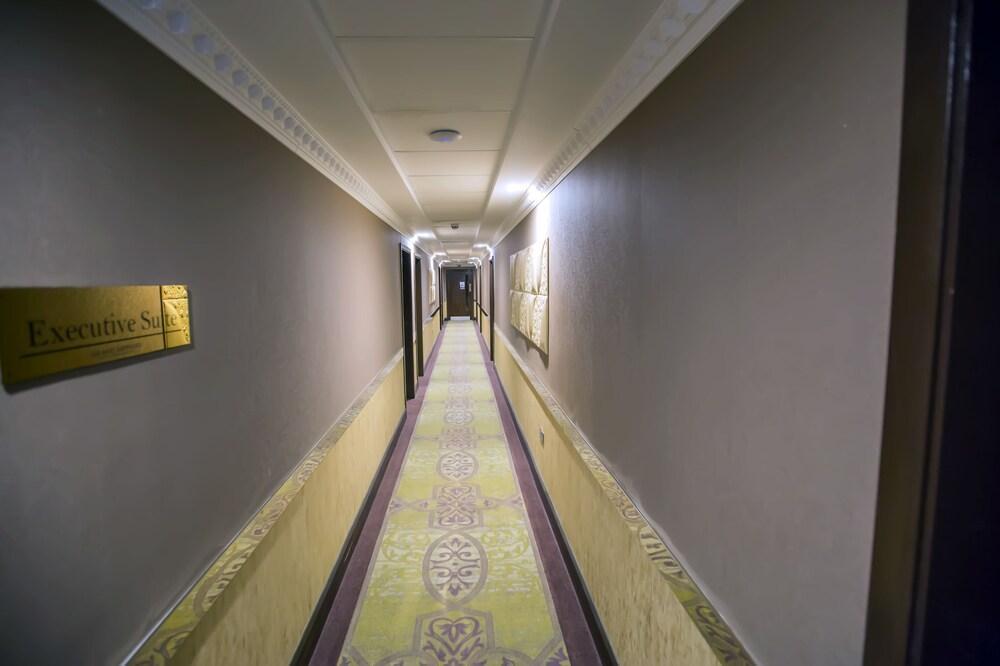 Grand Sapphire Hotel&Banqueting Croydon Eksteriør billede